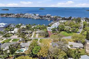 216 Shore Dr, Palm Harbor, FL 34683 - Photo 17