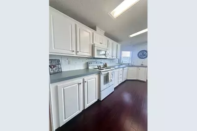 1100 Belcher Road S #406, Largo, FL 33771 - Photo 7