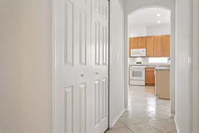 5246 Braddock Drive, Zephyrhills, FL 33541 - Photo 15