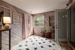 3595 79th St N, Saint Petersburg, FL 33710 - Photo 13