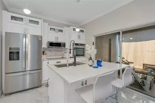 6765 Lake Rochester Ln, Gibsonton, FL 33534 - Photo 11