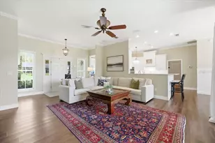 2004 Russell Dr, Tampa, FL 33618 - Photo 7