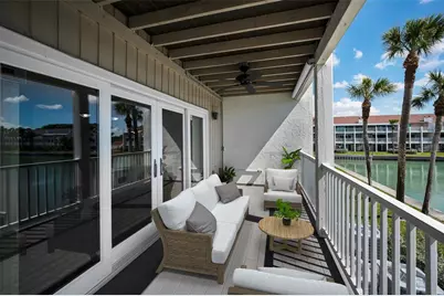 12334 Capri Circle N, Treasure Island, FL 33706 - Photo 5