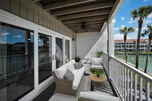 12334 Capri Cir N, Treasure Island, FL 33706 - Photo 5
