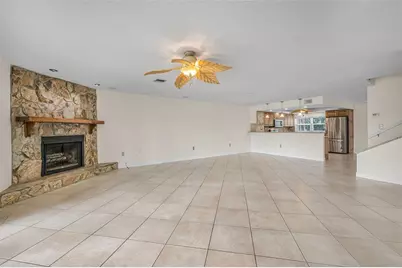 12334 Capri Circle N, Treasure Island, FL 33706 - Photo 11