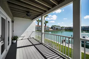 12334 Capri Cir N, Treasure Island, FL 33706 - Photo 23