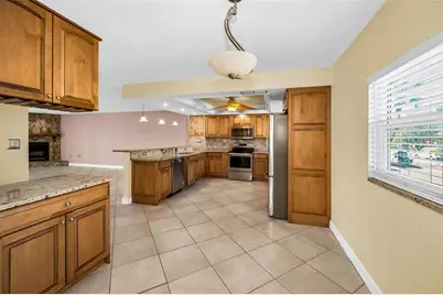 12334 Capri Circle N, Treasure Island, FL 33706 - Photo 13