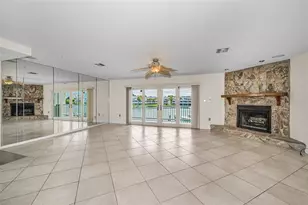12334 Capri Cir N, Treasure Island, FL 33706 - Photo 7