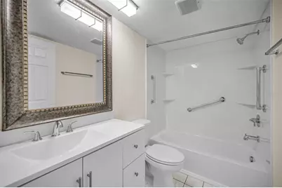 12334 Capri Circle N, Treasure Island, FL 33706 - Photo 35
