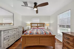 10262 Memorial Hwy, Tampa, FL 33615 - Photo 9