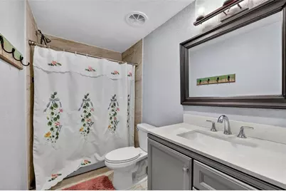 10262 Memorial Highway, Tampa, FL 33615 - Photo 11