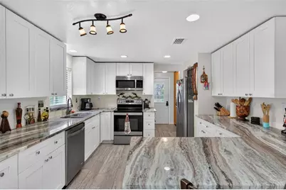 10262 Memorial Highway, Tampa, FL 33615 - Photo 21