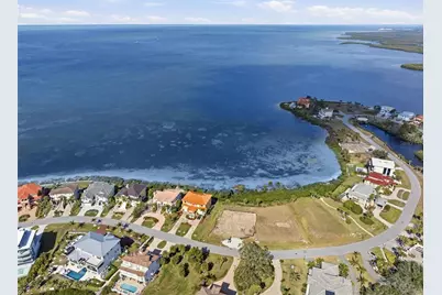 26 Harborpointe Dr, Port Richey, FL 34668 - Photo 31