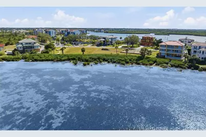 26 Harborpointe Dr, Port Richey, FL 34668 - Photo 23