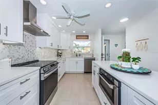 476 Boca Ciega Point Blvd S, Saint Petersburg, FL 33708 - Photo 19