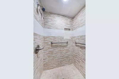 476 Boca Ciega Point Boulevard S, Saint Petersburg, FL 33708 - Photo 37