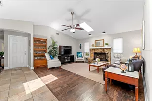 1811 La Grande Dr, Dunedin, FL 34698 - Photo 17