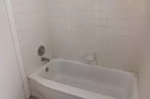 4942 Oxford Ave N, Saint Petersburg, FL 33710 - Photo 11