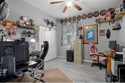 36154 Laguna Hills Circle, Zephyrhills, FL 33541 - Photo 11