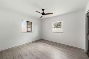 7331 36th Ave N, Saint Petersburg, FL 33710 - Photo 27