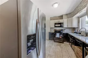 2639 28th Ave N, Saint Petersburg, FL 33713 - Photo 13