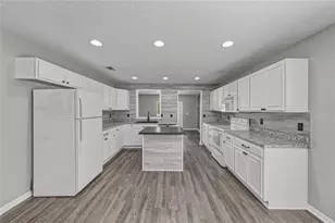 13416 Kent Bradley St, Dade City, FL 33525 - Photo 11