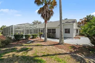 11009 Woodland Waters Blvd, Weeki Wachee, FL 34613 - Photo 33