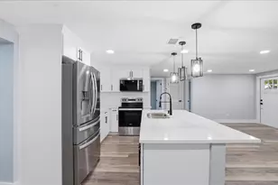 5721 65th Ave N, Pinellas Park, FL 33781 - Photo 7