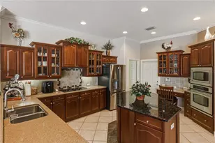 33909 Americana Ave, Dade City, FL 33525 - Photo 23