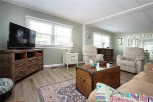 2266 Piazza Dr, Sarasota, FL 34238 - Photo 17