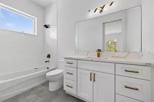 842 30th Ave, Saint Petersburg, FL 33704 - Photo 17