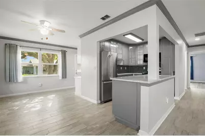 1904 Canterbury Lane #13, Sun City Center, FL 33573 - Photo 9