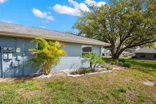 1904 Canterbury Ln, Sun City Center, FL 33573 - Photo 25