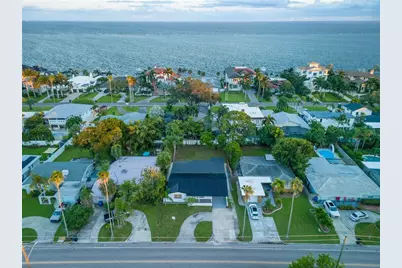 3947 Overlook Drive NE, Saint Petersburg, FL 33703 - Photo 19