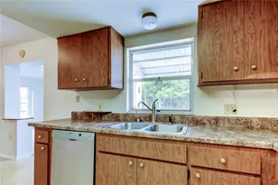 4645 Tiburon Dr, New Port Richey, FL 34655 - Photo 9