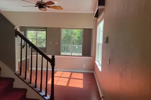 1443 Hillview Ln, Tarpon Springs, FL 34689 - Photo 3