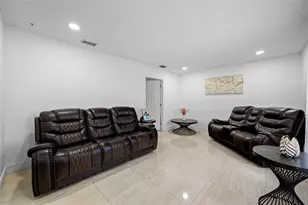 2814 W Powhatan Ave, Tampa, FL 33614 - Photo 19