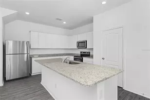 559 Bay Leaf Dr, Poinciana, FL 34759 - Photo 3