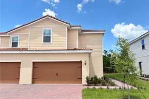 568 Bay Leaf Dr, Poinciana, FL 34759 - Photo 1