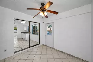 10626 Longwood Dr, Seminole, FL 33777 - Photo 15