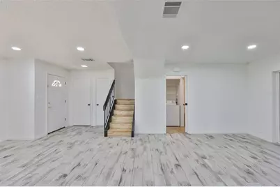 14805 Lake Forest Drive, Lutz, FL 33559 - Photo 11