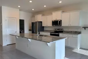 8313 Wheat Stone Dr, Zephyrhills, FL 33540 - Photo 5