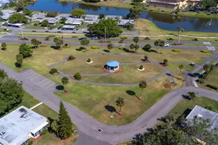 1801 Bedford Ln, Sun City Center, FL 33573 - Photo 19