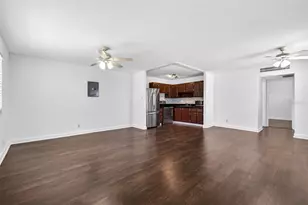 1801 Bedford Ln, Sun City Center, FL 33573 - Photo 13