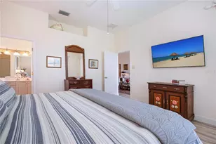 9448 Forest Hills Cir, Sarasota, FL 34238 - Photo 27