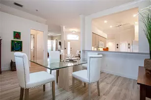 9448 Forest Hills Cir, Sarasota, FL 34238 - Photo 15