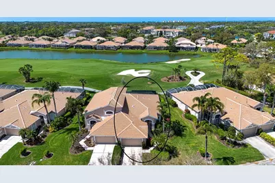 9448 Forest Hills Circle, Sarasota, FL 34238 - Photo 3