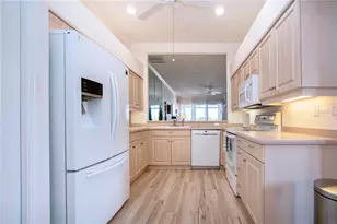 9448 Forest Hills Cir, Sarasota, FL 34238 - Photo 21