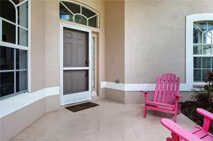 9448 Forest Hills Cir, Sarasota, FL 34238 - Photo 7