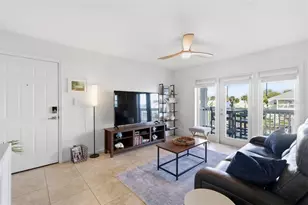 5174 Beach Dr SE, Saint Petersburg, FL 33705 - Photo 5